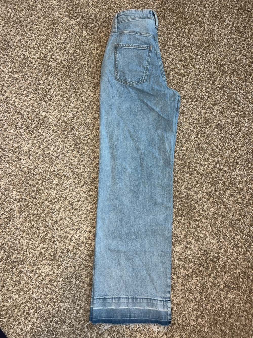 Universal Thread High-Rise Wide-Leg Faded Jeans with released HEM and fray! Sz 4 - Picture 4 of 10